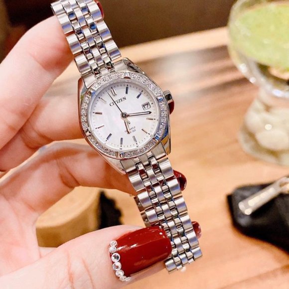 Sale! Citizen Diamond Calendar Date Women\'s Watch main image 4